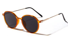 Load image into Gallery viewer, Women round sunglasses
