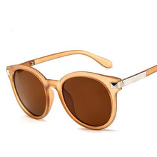 Load image into Gallery viewer, Women sunglasses
