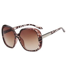Load image into Gallery viewer, Women sunglasses
