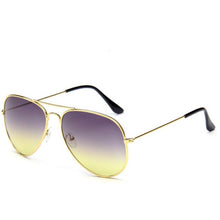 Load image into Gallery viewer, Women sunglasses
